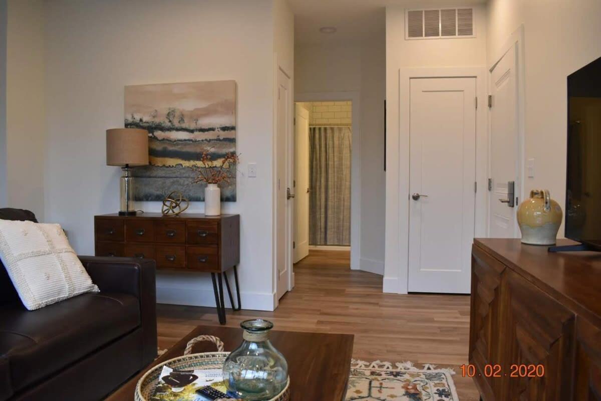Downtown Traverse City Capri Condo 316 المظهر الخارجي الصورة
